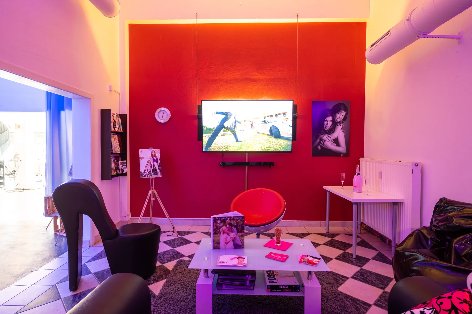 Preview of the studio lounge for the 360 degree tour