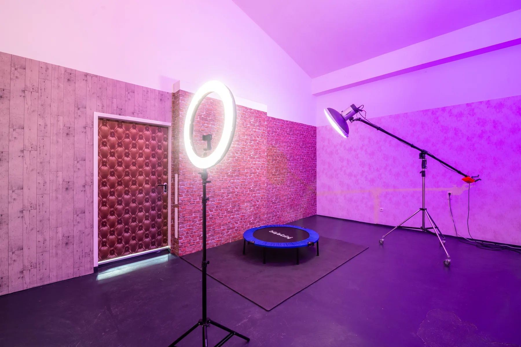 Set with ring light and photo background