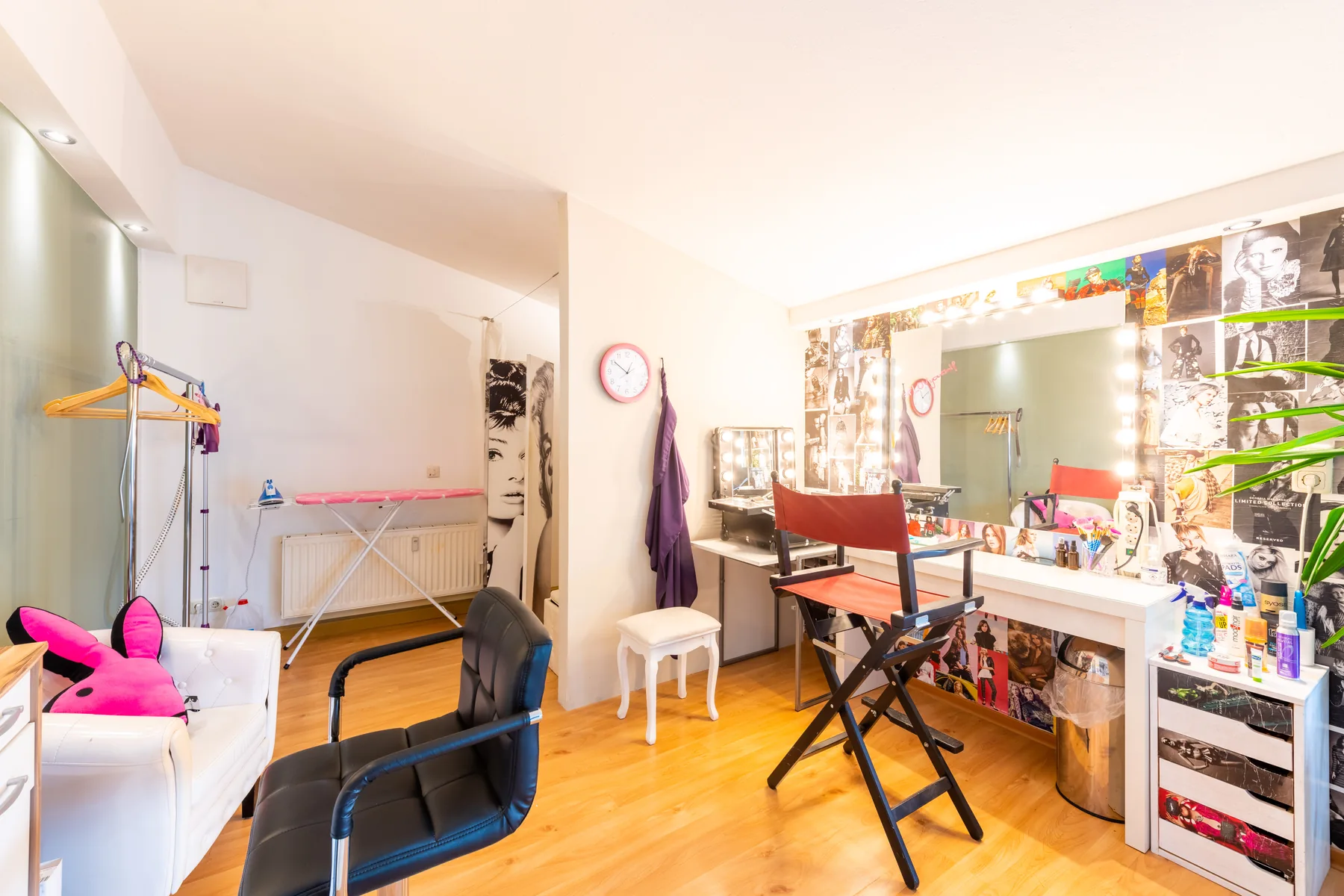 Styling room with mirrors and workstations